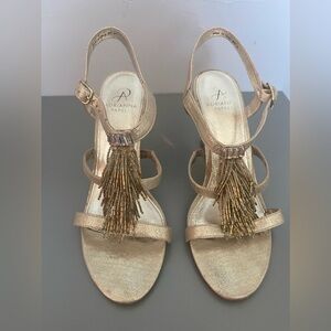 Size 9 / gold tassel wedge heel